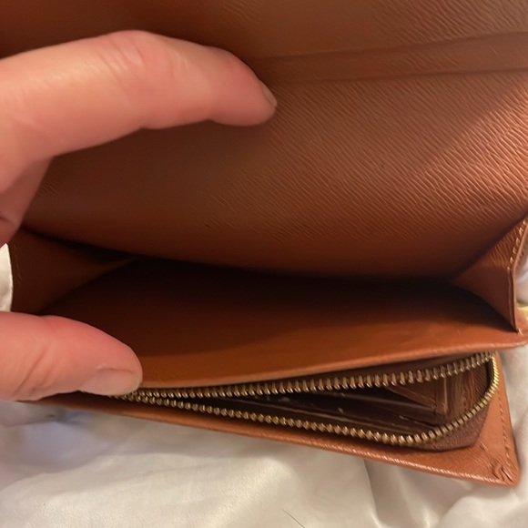 Louis Vuitton Monogram Les Tresor Wallet - Picture 3 of 8